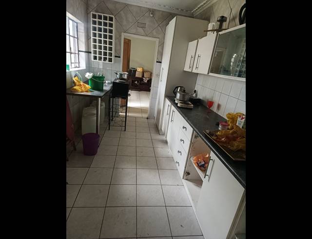 3 BEDROOM HOUSE FOR SALE IN BIRCHLEIGH NORTH